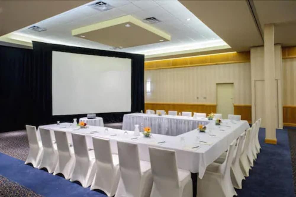 Metro Points Hotel Washington North Нью-Карролтон Экстерьер фото
