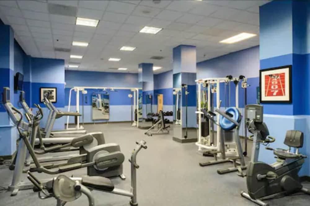 Metro Points Hotel Washington North Нью-Карролтон Экстерьер фото